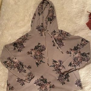 Taylor and Sage cropped hoodie top